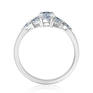 Verlobungsring Blütenform mit ovalem Diamanten in Weißgold / Platin